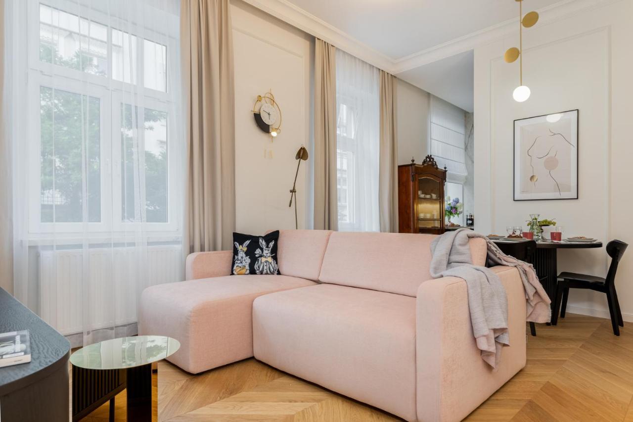 Premium Apartment In Parisian Style In The Heart Of Old Krasków Εξωτερικό φωτογραφία
