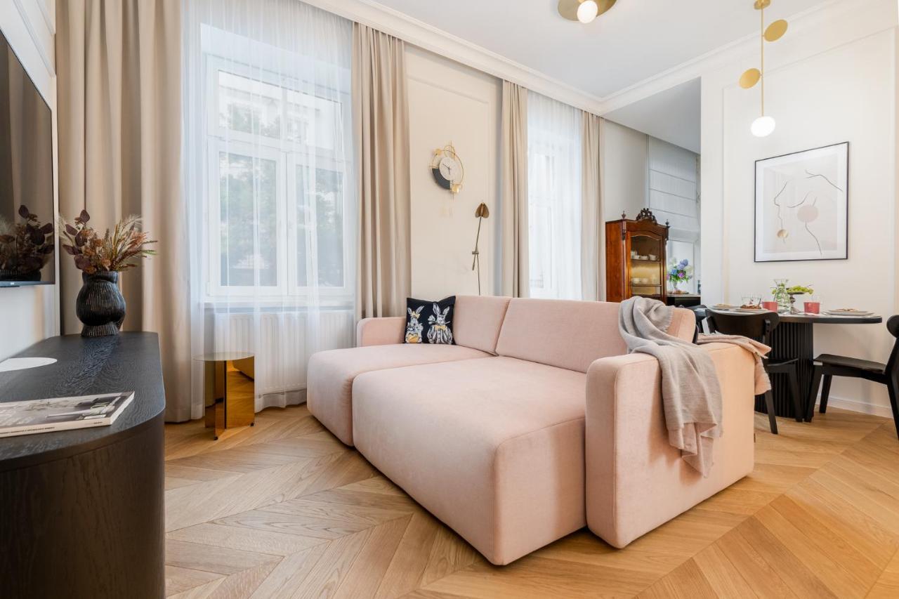 Premium Apartment In Parisian Style In The Heart Of Old Krasków Εξωτερικό φωτογραφία