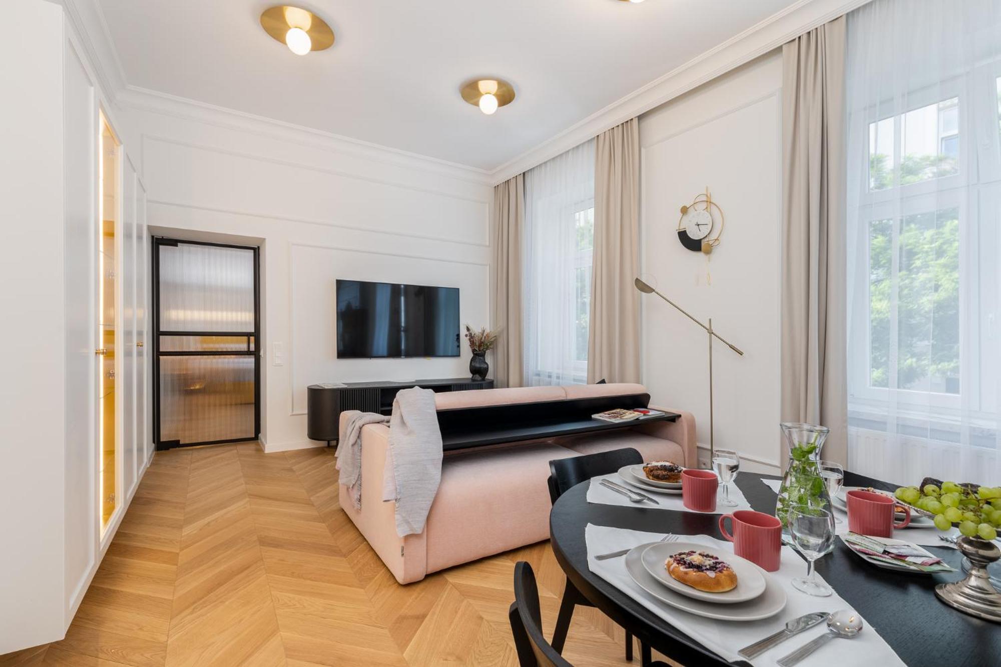 Premium Apartment In Parisian Style In The Heart Of Old Krasków Εξωτερικό φωτογραφία