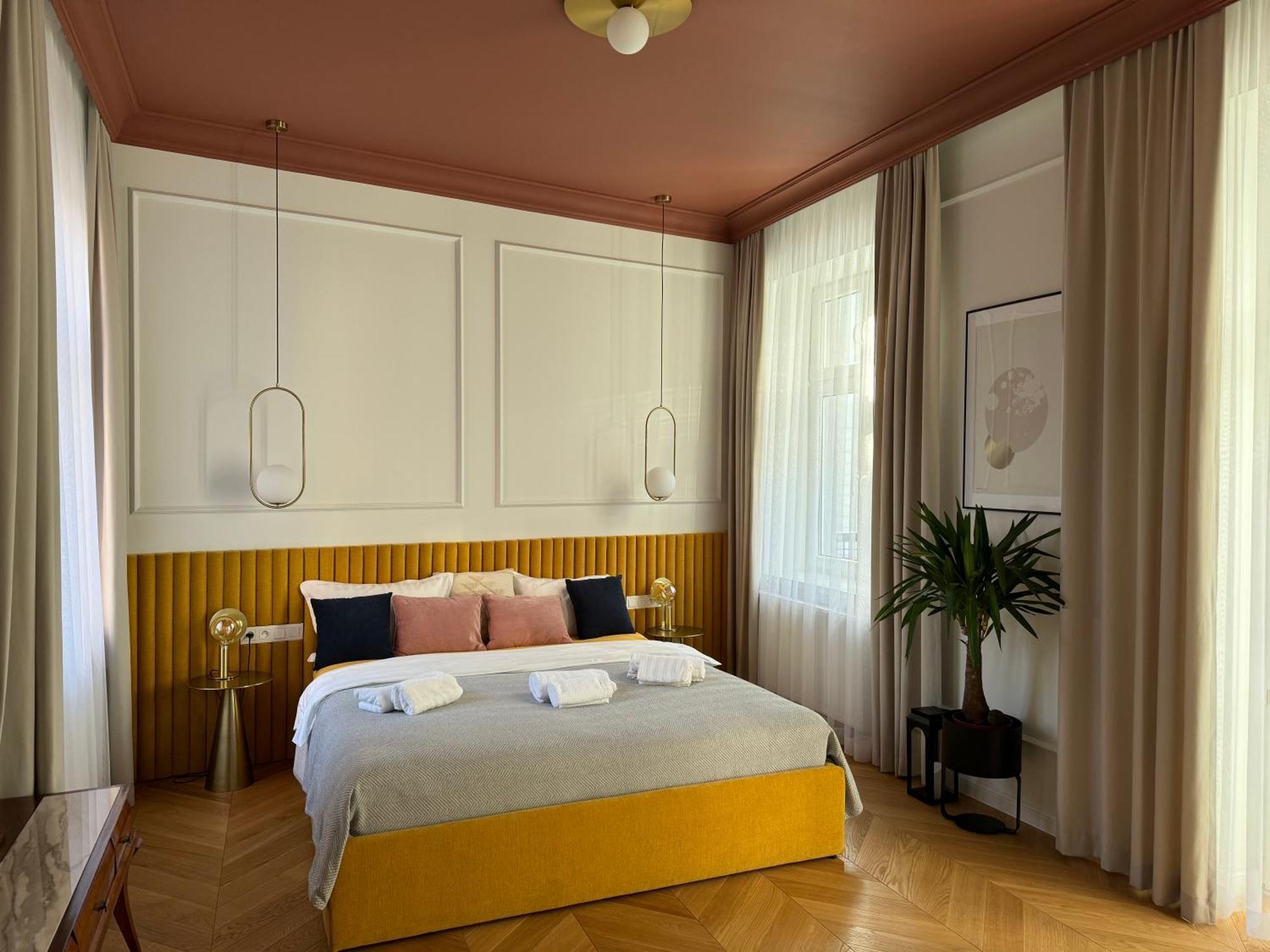 Premium Apartment In Parisian Style In The Heart Of Old Krasków Εξωτερικό φωτογραφία